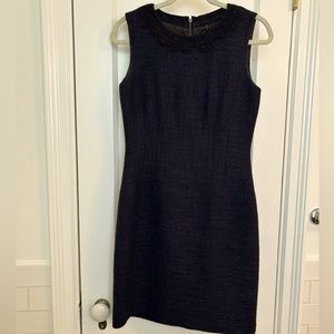 Tahari Size 6 shift dress